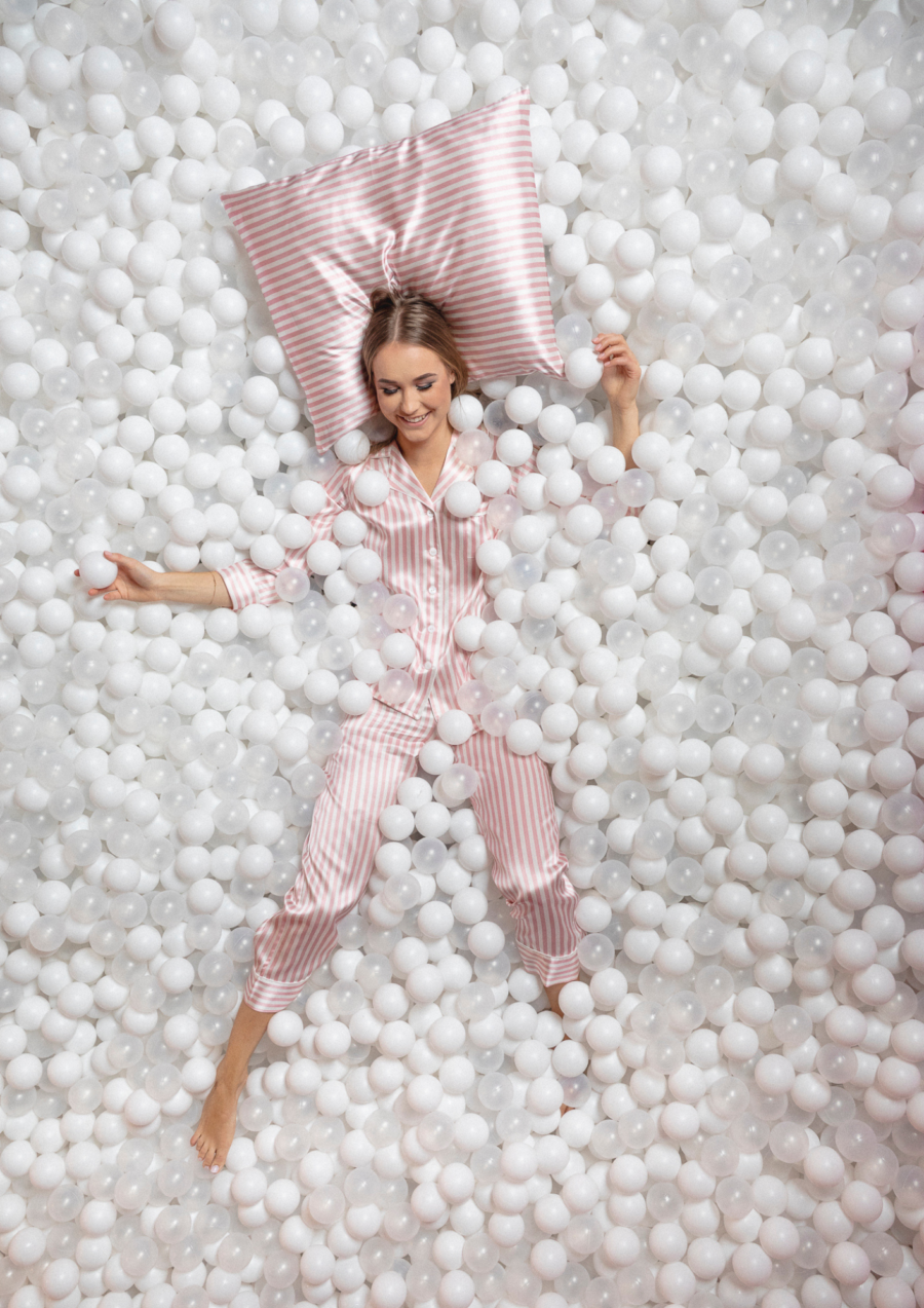 Moonsilk siidist padjapüür ja pidžaama roosa-valge triibuline