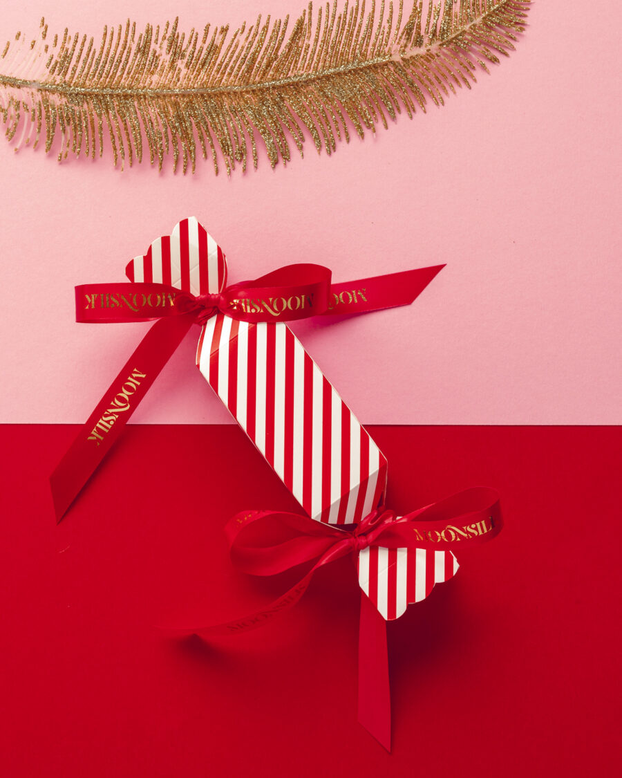 046-Moonsilk-candycane-6U0A1633 Kinkekomplekt "Xmas Candy" - 4 mini juuksekummi ja huulepalsam